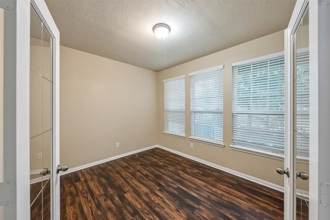 Foto del edificio - 24213 Nichols Trace Dr