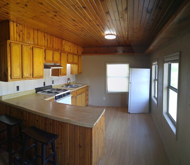 Building Photo - 15314 E Hwy 12