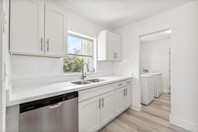 Foto del edificio - 514 NW 3rd Way