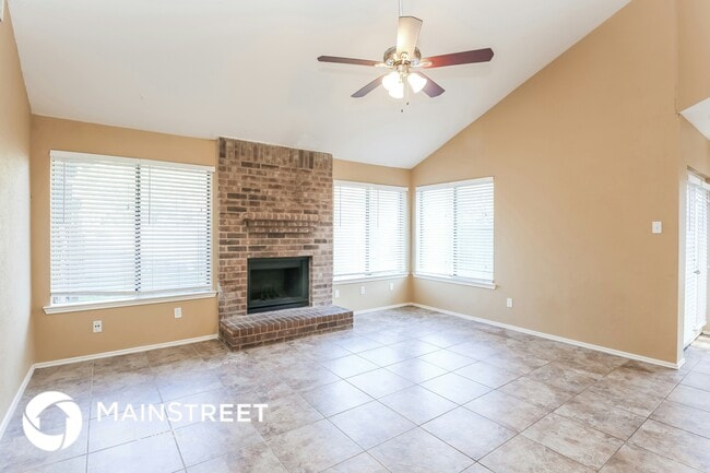 Building Photo - 4031 Rocky Ledge Dr