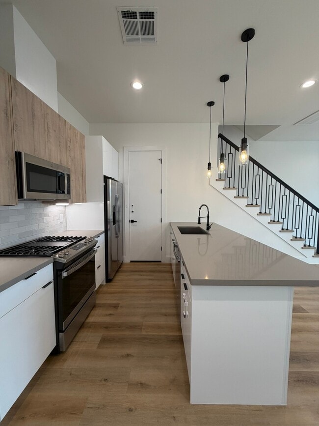 Foto del edificio - 6733 Peerless St