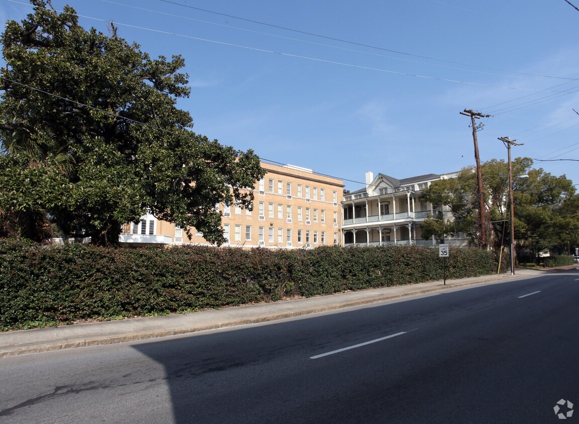Foto del edificio - Telfair Arms Apartments