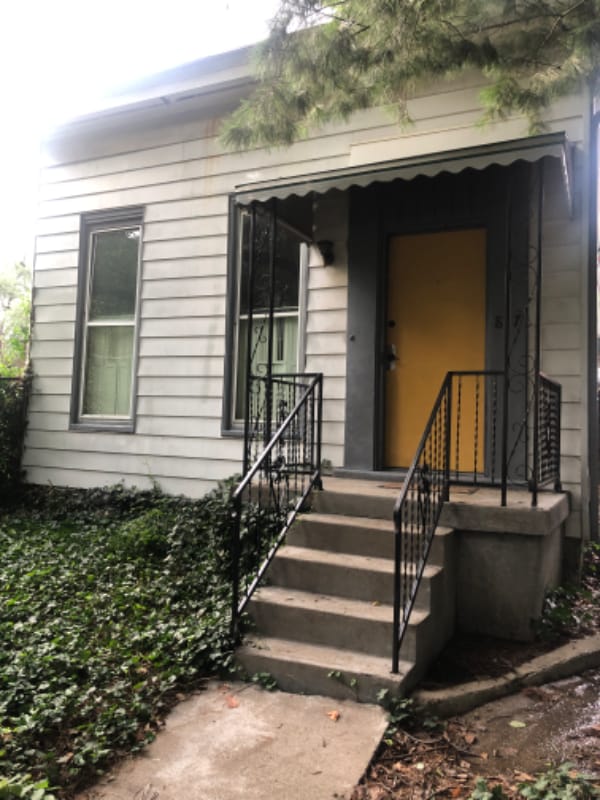 817 E Chestnut St Unit Front, Louisville, KY 40204 Apartment for Rent