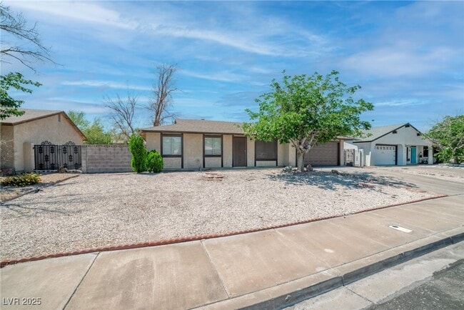Foto del edificio - 540 Longtree Ave