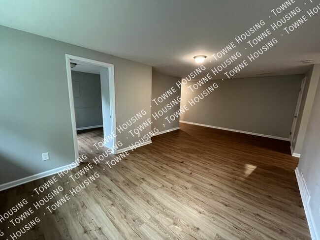 Foto del edificio - 118 Denrose Dr