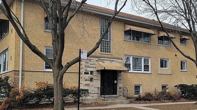 Building Photo - 5346 N Francisco Ave