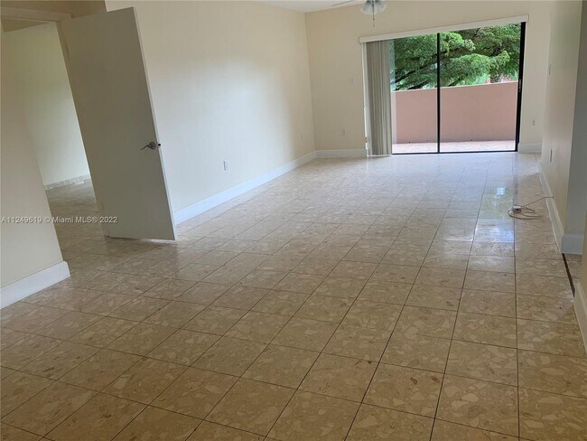 Foto del edificio - 5800 SW 127th Ave