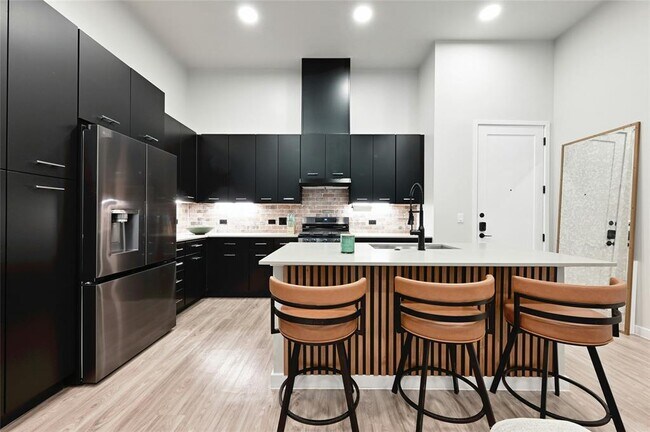 Foto del edificio - 4510 Terry-O Ln