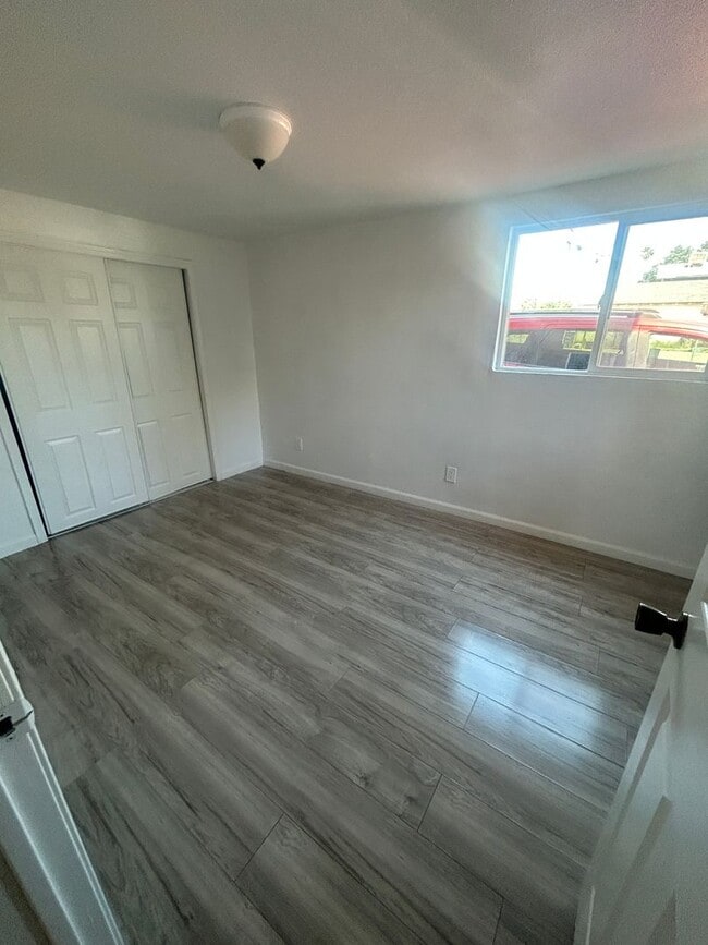 Building Photo - 1620 Orange Dr