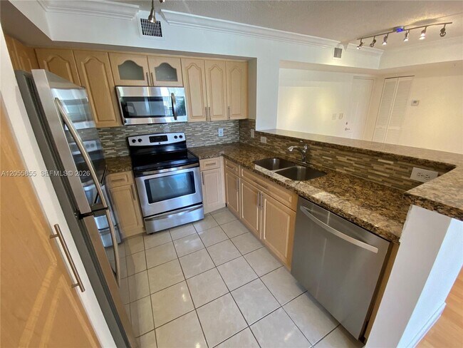 Foto del edificio - 4560 NW 107th Ave