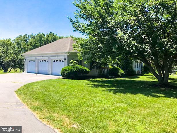 Primary Photo - 331 Lakeside Dr
