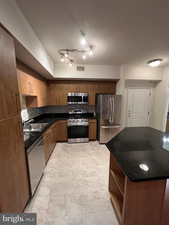 Foto del edificio - 1021 N Garfield St