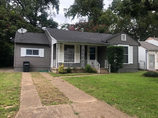 Foto del edificio - 2435 Clark Ln