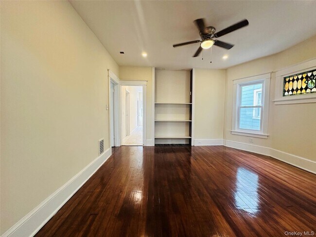 Foto del edificio - 71 N Hamilton St
