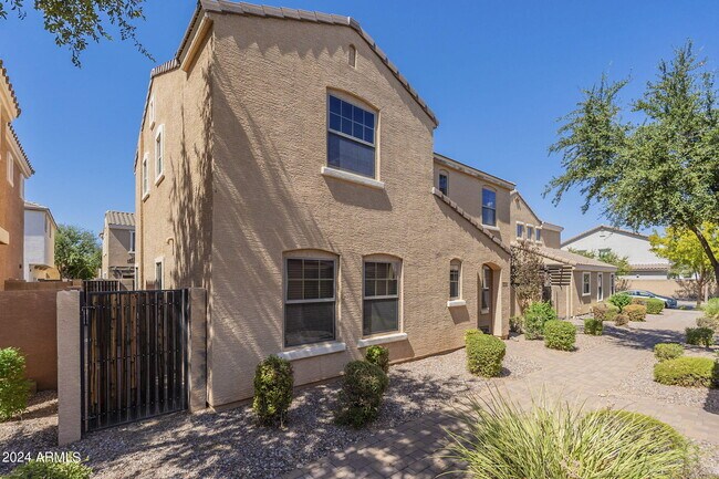 Foto del edificio - 2873 E Bart St