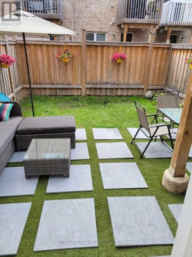 Building Photo - 22 Rockbrook Trail