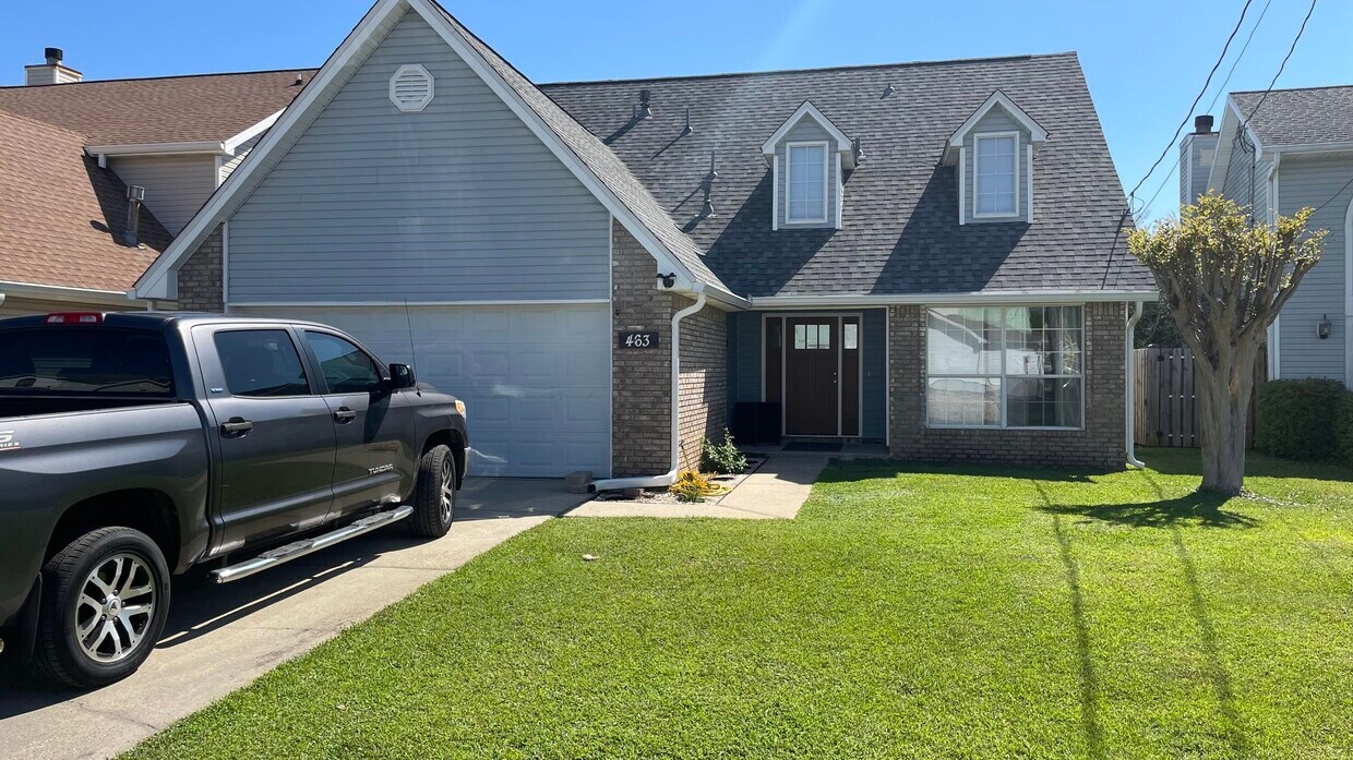 463 Sandy Ridge Cir, Mary Esther, FL 32569 House Rental in Mary