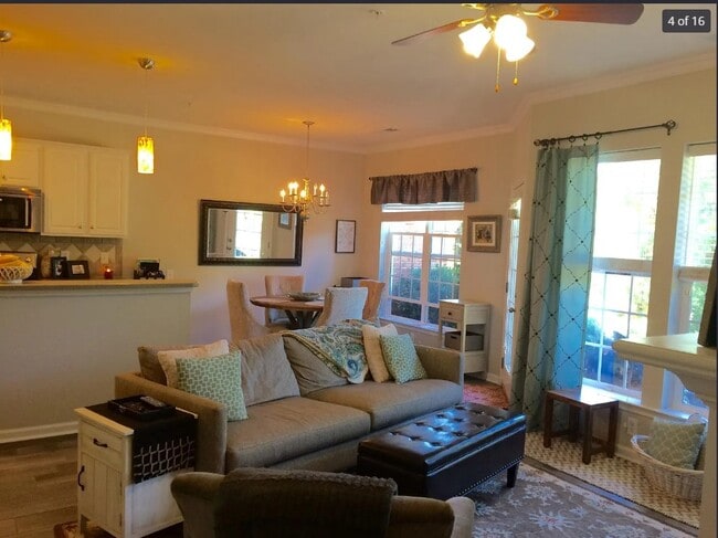 Foto del edificio - 14608 Via Sorrento Dr