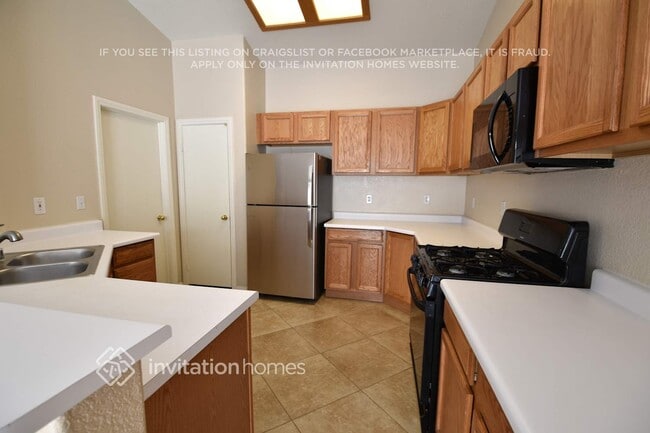 Foto del edificio - 115 Quailbush Dr