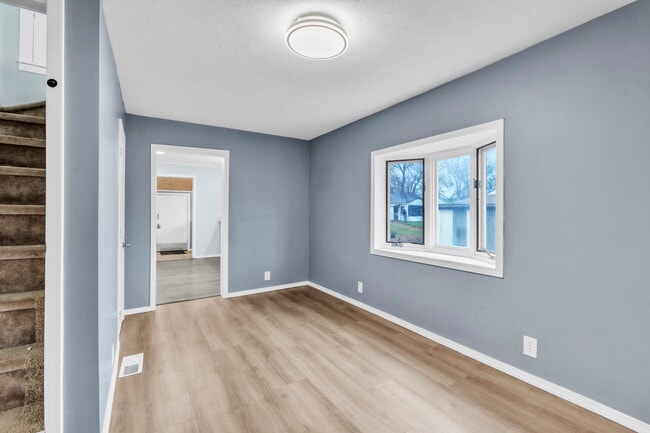 Foto del edificio - 114 Parker Ave