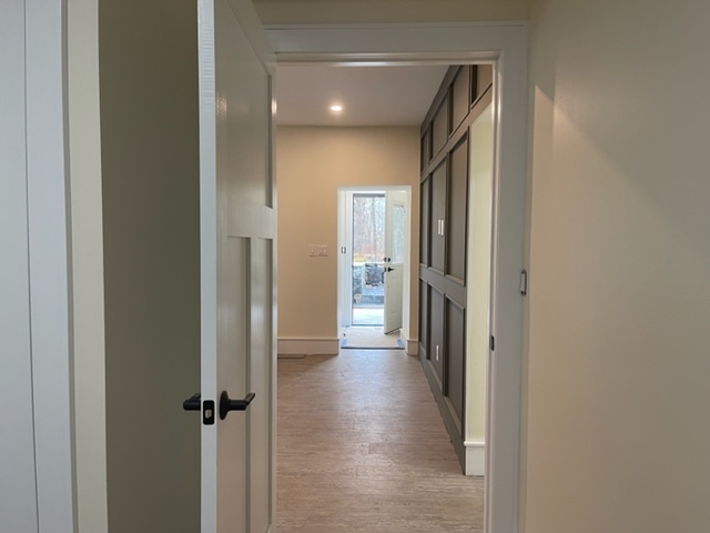 Great light - 111 Cedar Rd