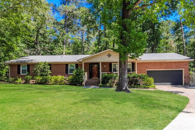 Foto del edificio - Charming 3-Bed, 2-Bath Home in Columbia’s Serene Highgate Neighborhood!