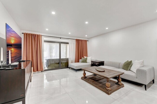 Photo - 138 S Cypress Rd Apartment