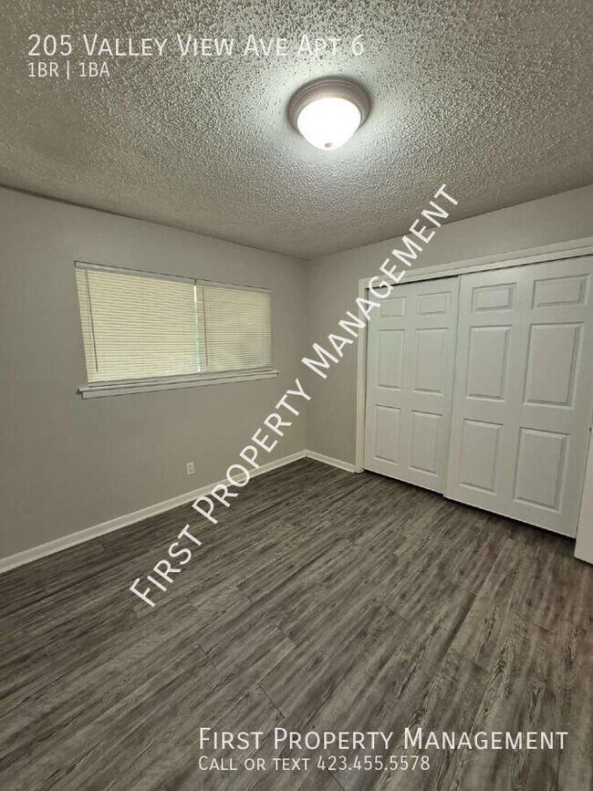Foto del edificio - 205 Valley View Ave