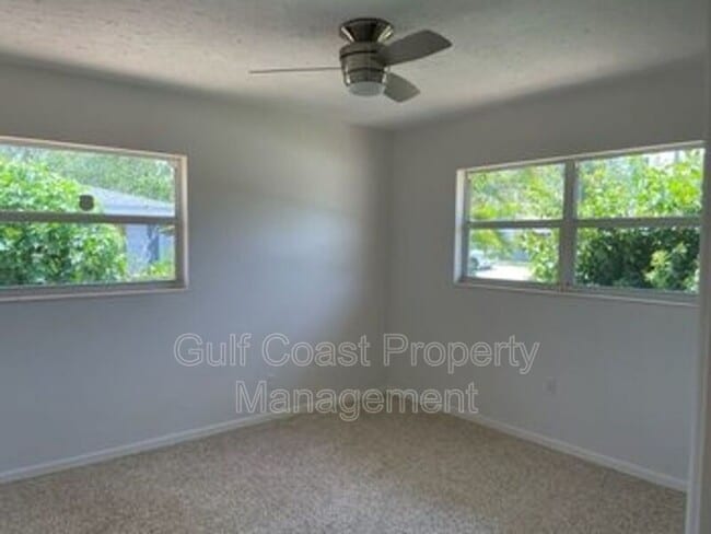 Building Photo - 2823 Bougainvillea St