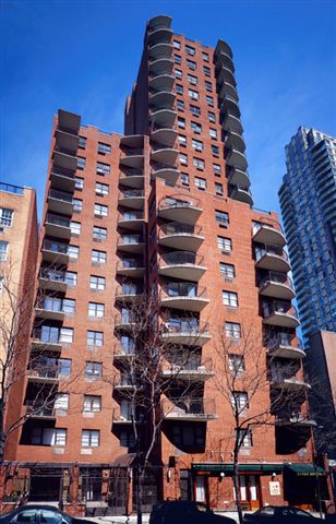 Primary Photo - 244 E 84th St