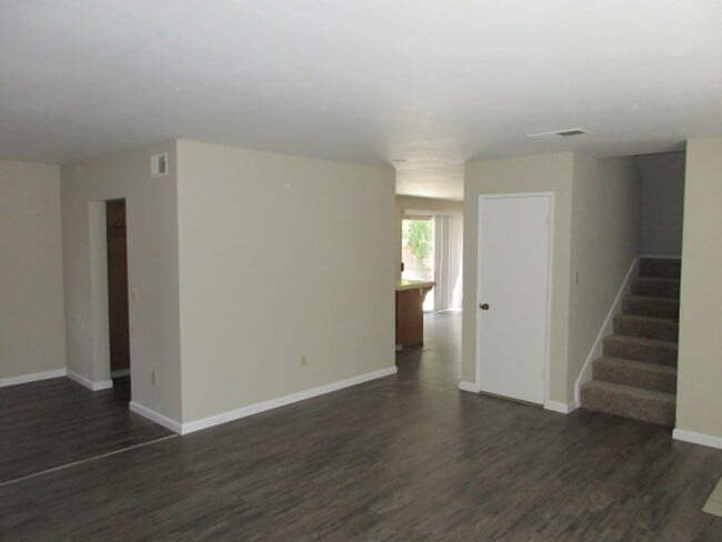 Building Photo - 4 Bedroom House Corner Lot