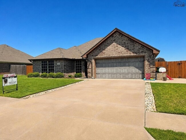 Building Photo - 6206 Talon Trail
