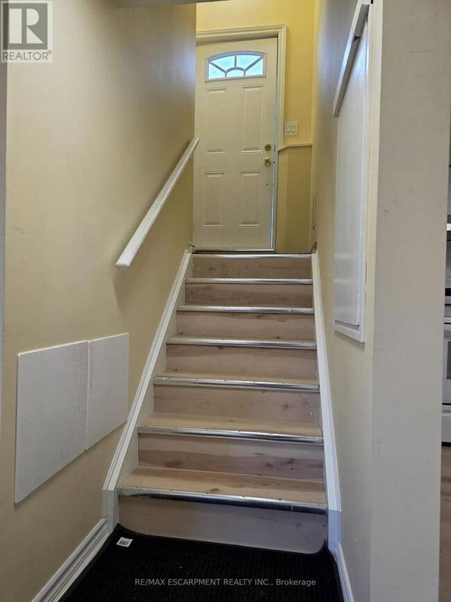 Building Photo - 62 Richwill Rd