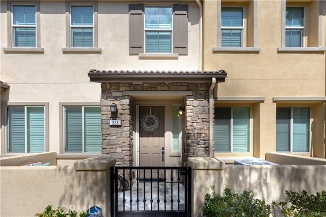 Building Photo - 328 Auburn Heights Ln