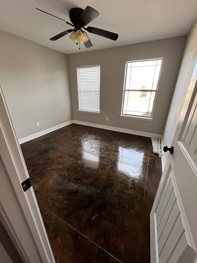Foto del edificio - 7213 Lake Serenity Dr