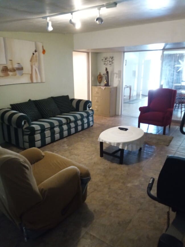 Foto del edificio - 4910 NE 18th Ave