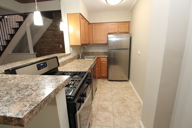 Foto del edificio - 2720 N Mildred Ave