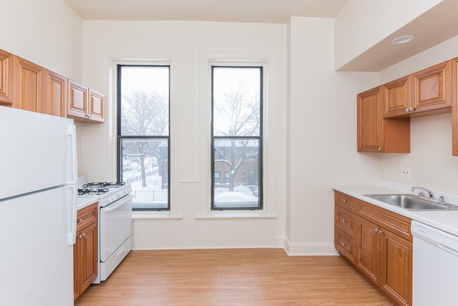 Foto del edificio - 1401 W Huron St