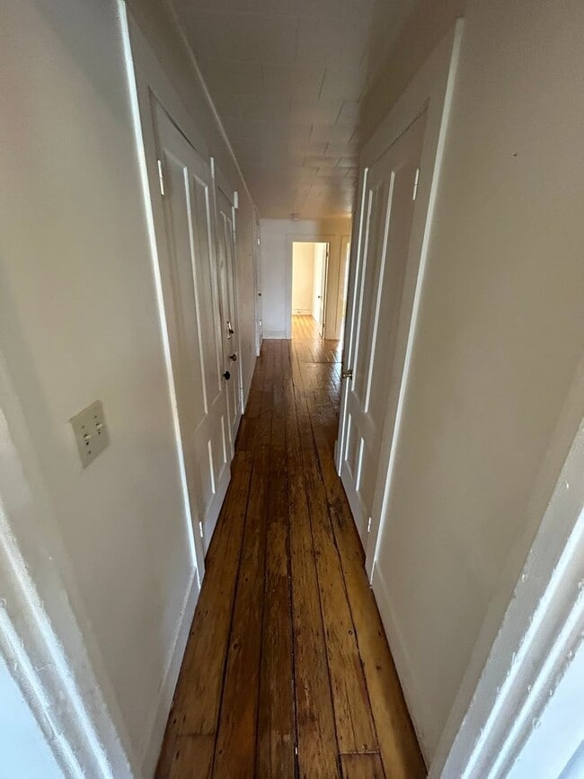 Building Photo - 149 N Union St