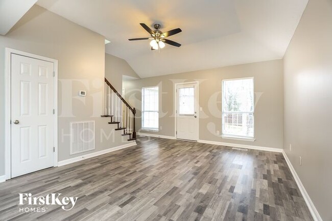 Foto del edificio - 104 Cedar Bend Ct