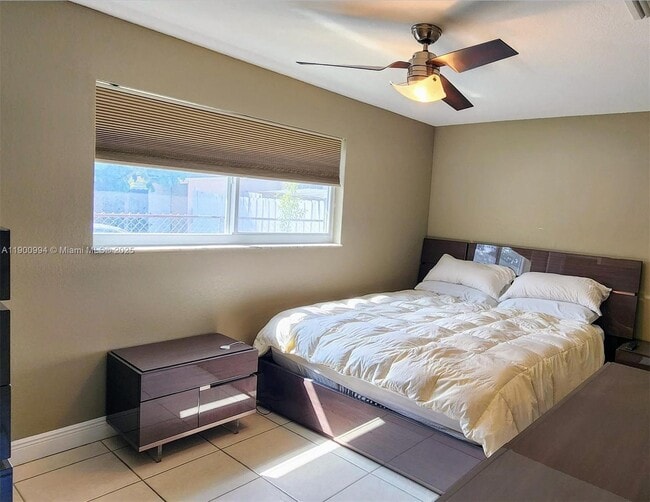 Foto del edificio - 300 SW 20th St
