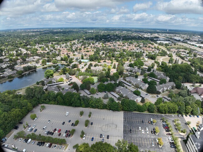 Exterior 3D - Heights of Novi Apartments