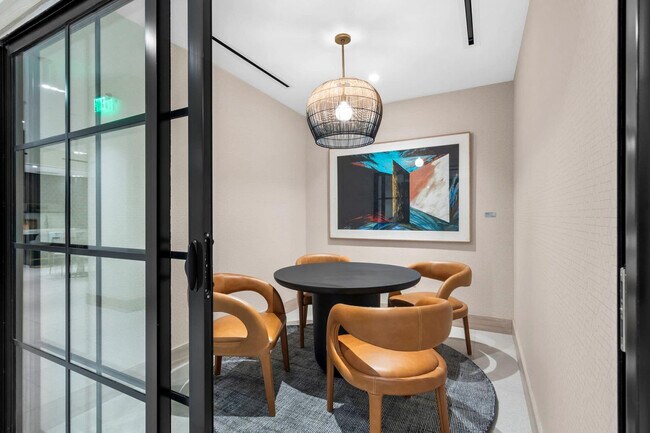 Foto del edificio - 225 N Miami Ave