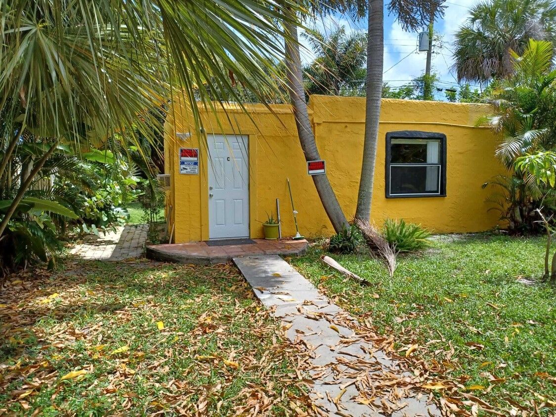 Primary Photo - 510 Evergreen Dr