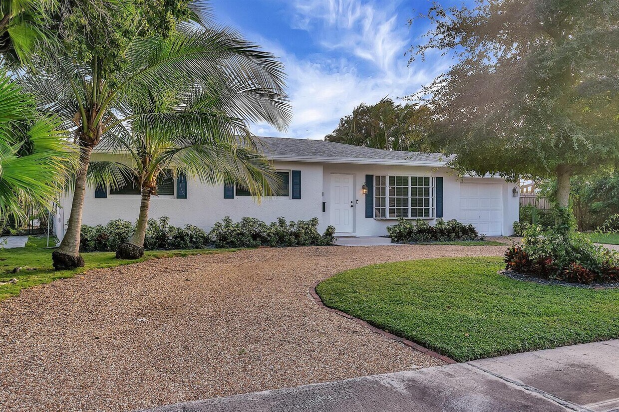 Primary Photo - 122 Arlington Pl