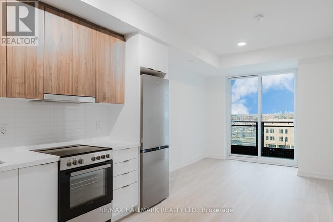 Photo du bâtiment - 9763 Markham Rd