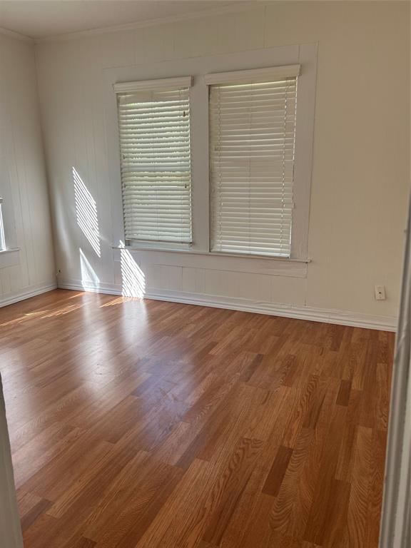 Foto del edificio - 1811 N Travis St