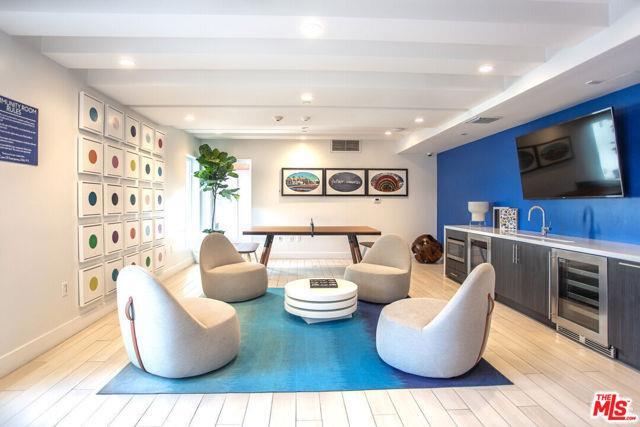 Foto del edificio - 11405 Chandler Blvd