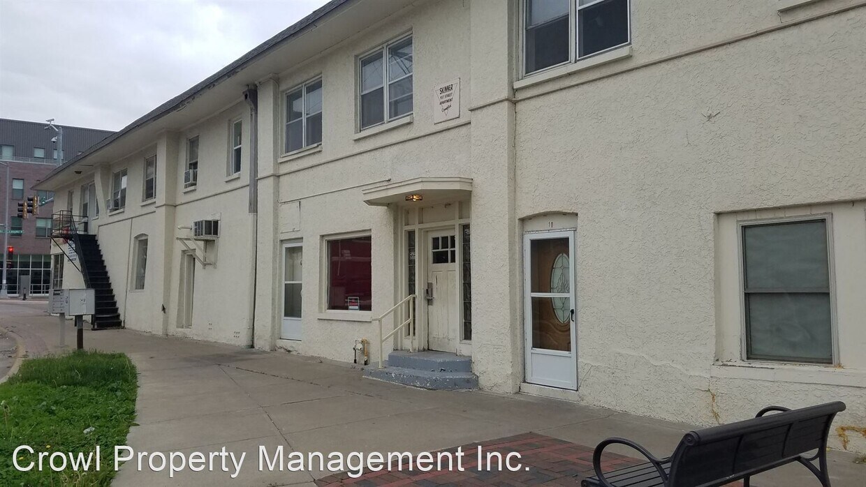 Primary Photo - 8 N 1st St
