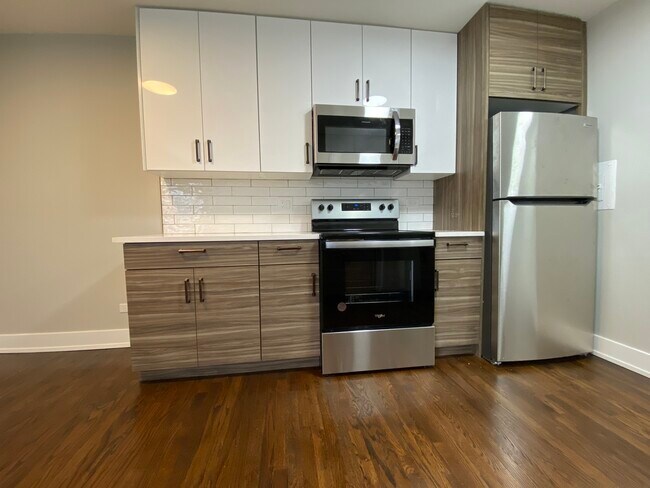 Foto del edificio - 452 W Oakdale Ave